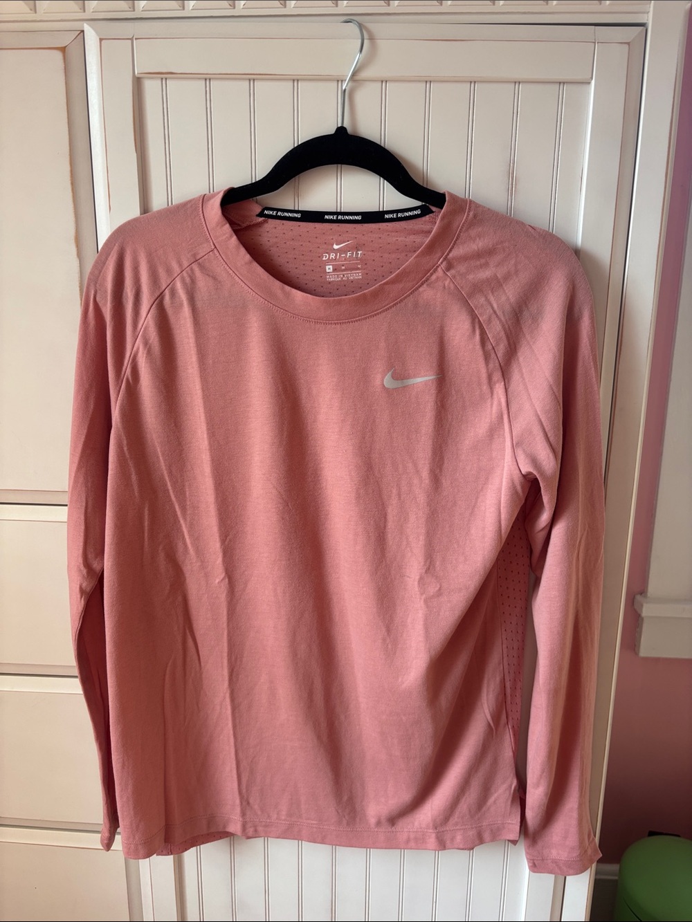 Nike Long Sleeve Dri-FIT Crew in Dusty Rose